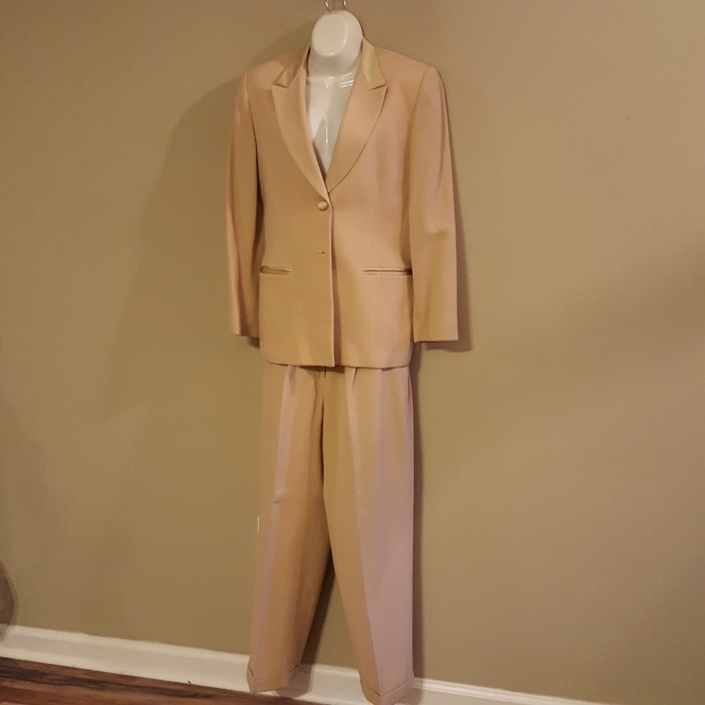 Jones New York 100% worsted wool Camel Suit
